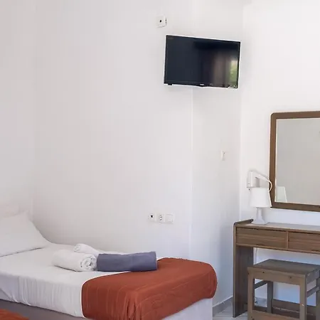 Paradise Apartmanhotel 4*