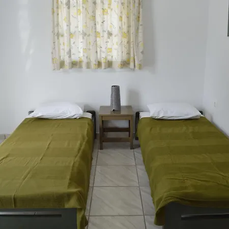 Paradise Apartmanhotel 4*