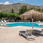 Paradise 4*