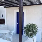 Paradise Mylopotas