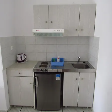 Paradise Aparthotel 3*