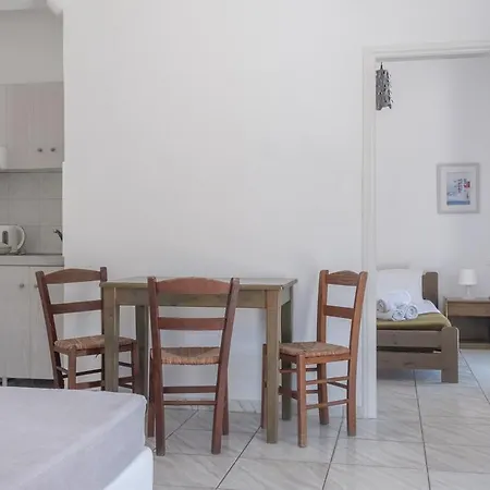 Aparthotel Paradise 3*