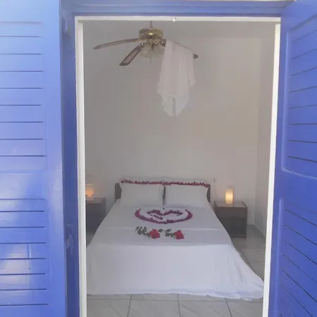 Paradise Apart Otel Mylopotas