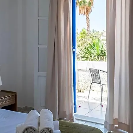 Paradise 4*