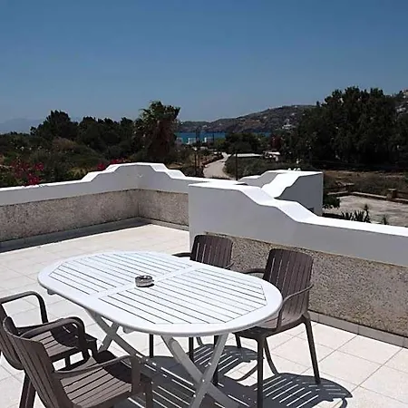 Paradise 4*